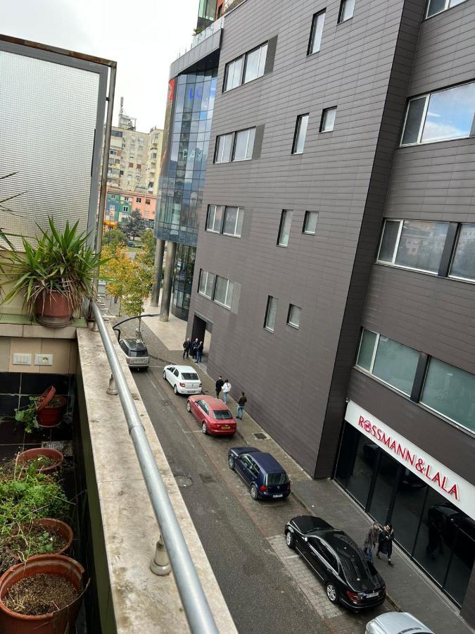 Leonard Apartment Tirana Eksteriør billede