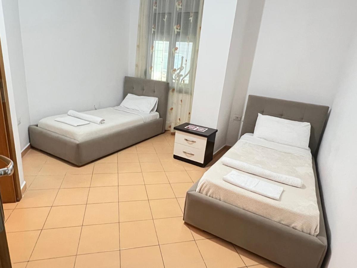 Leonard Apartment Tirana Eksteriør billede