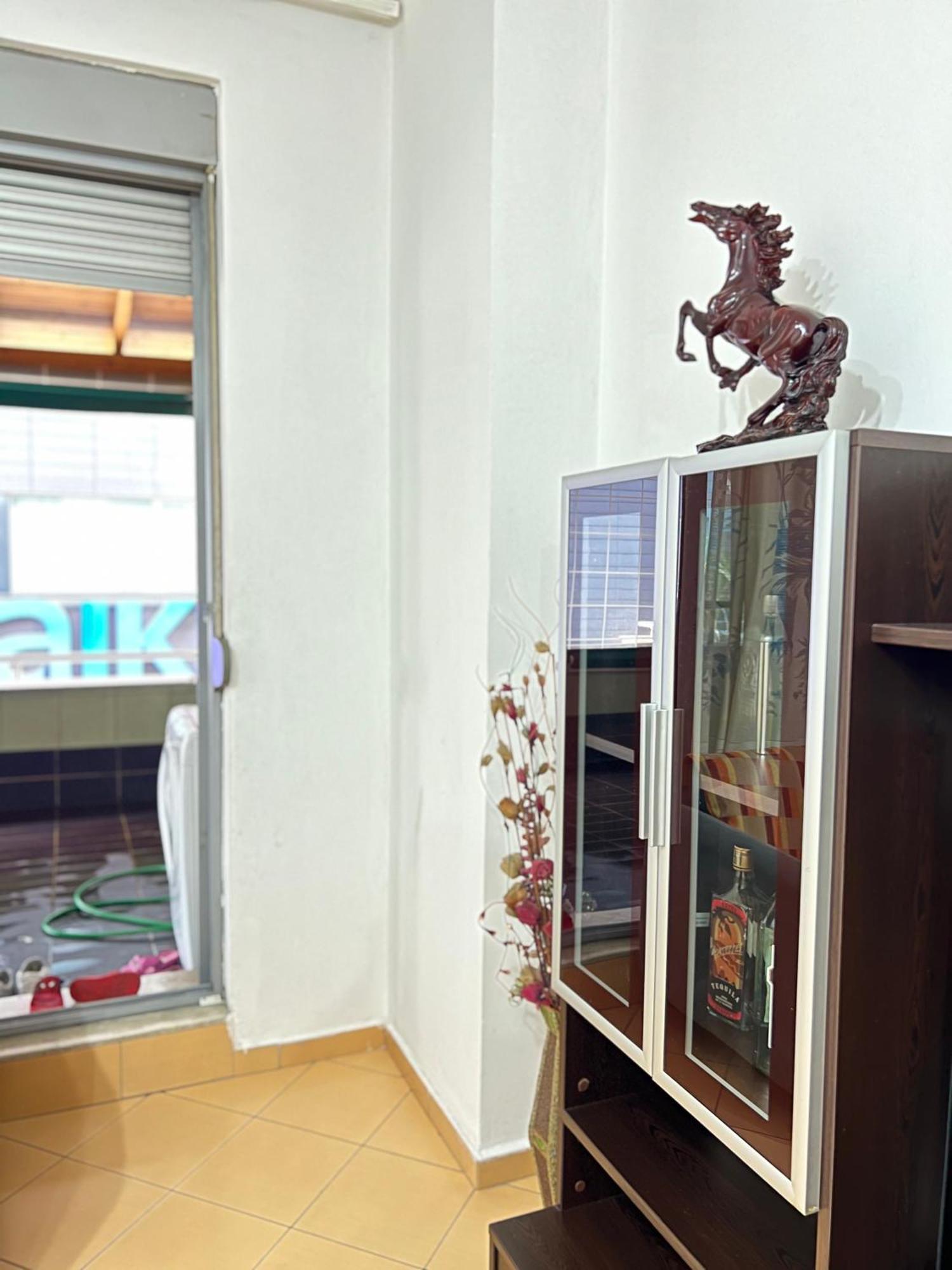 Leonard Apartment Tirana Eksteriør billede