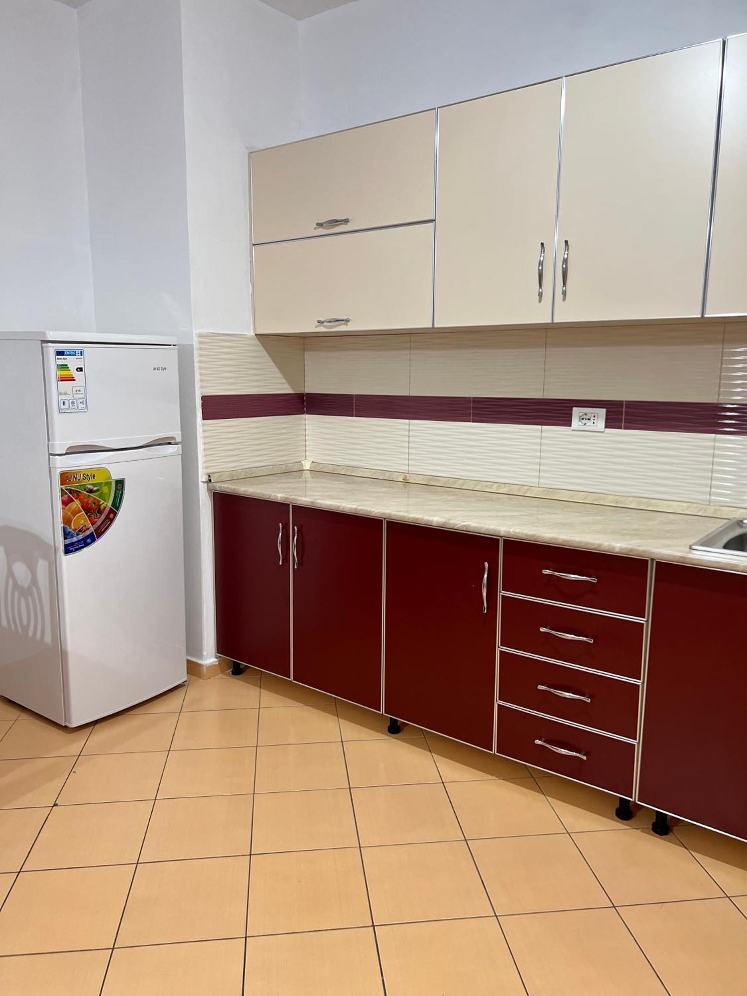 Leonard Apartment Tirana Eksteriør billede